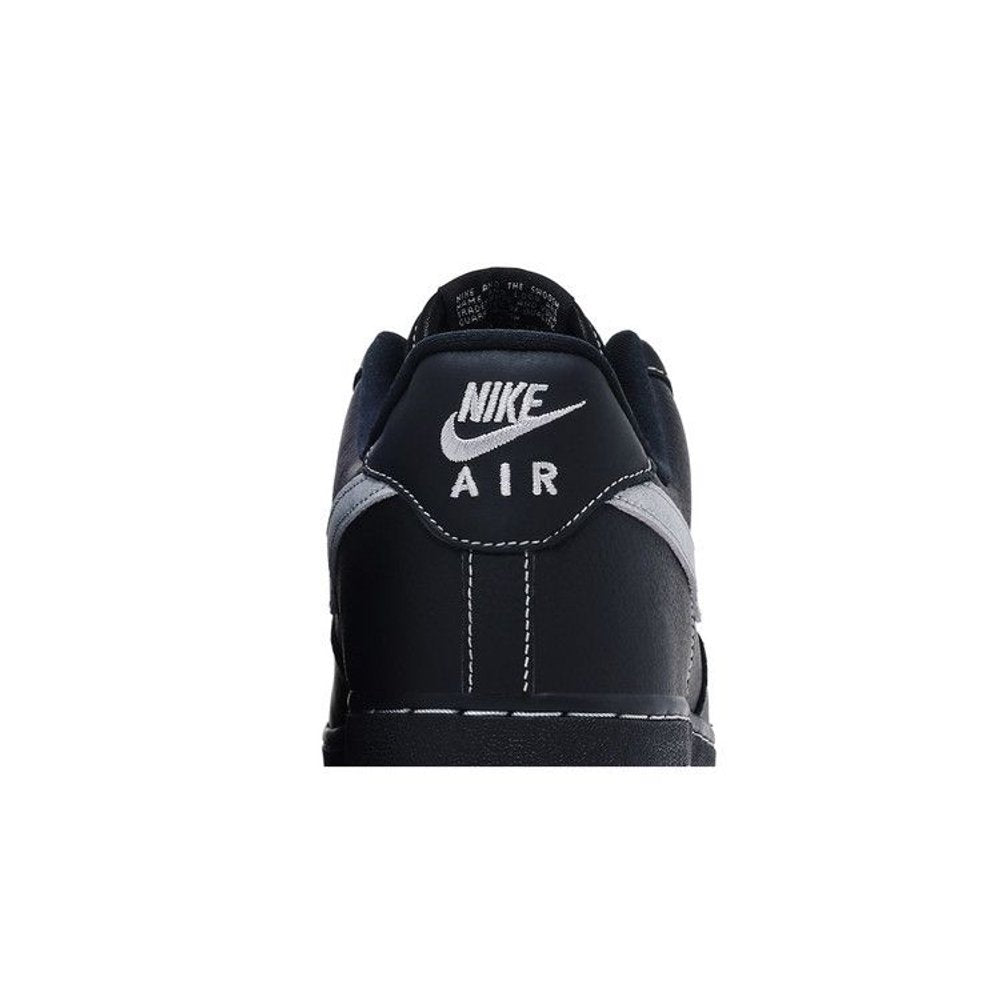 Nike Air Force 1 Low '07 LV8 Black Grey – detail materiálu | Purekickz