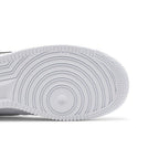 Nike Air Force 1 Low '07 LV8 Double Swoosh White Metallic Gold – pohled shora | Purekickz