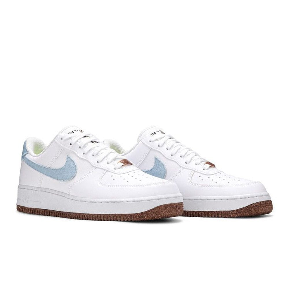 Nike Air Force 1 Low '07 LV8 Indigo – lifestyle foto | Purekickz