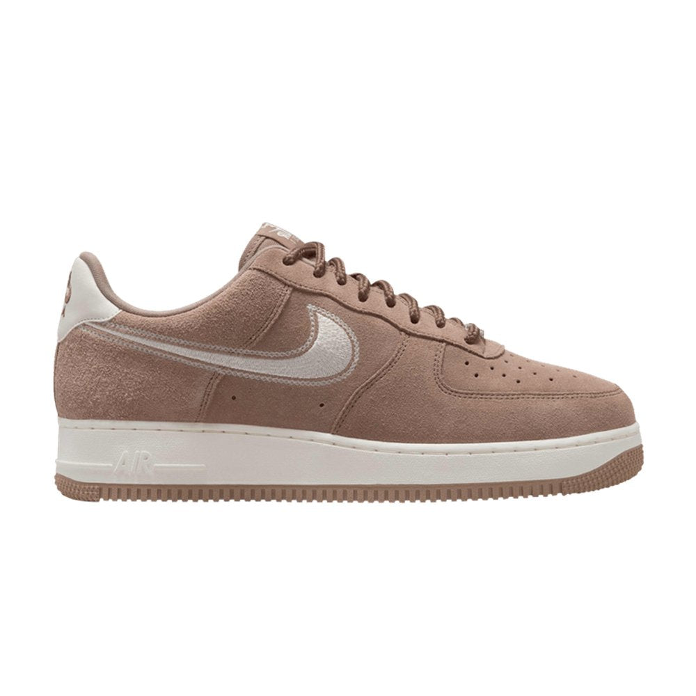 Nike Air Force 1 Low '07 LV8 Mink Brown Embroidered Swoosh – hlavní pohled | Purekickz