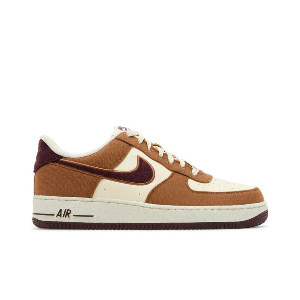 Nike Air Force 1 Low '07 LV8 Notebook Doodle Pack Light British Tan – boční pohled | Purekickz