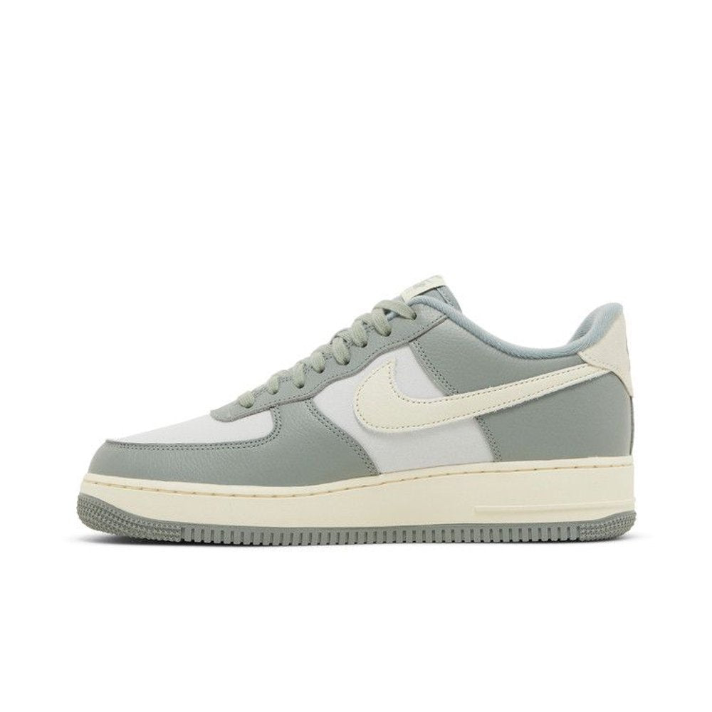 Nike Air Force 1 Low '07 LX Mica Green Coconut Milk – hlavní pohled | Purekickz