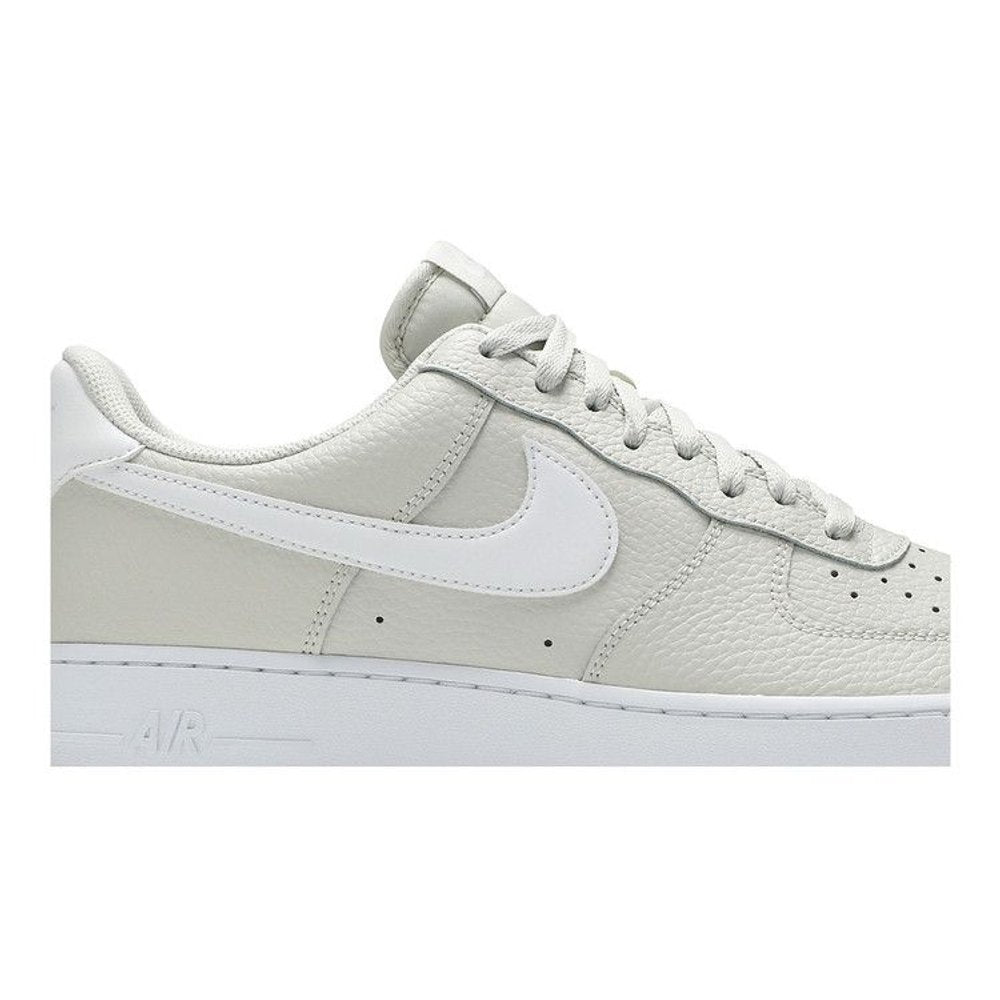 Nike Air Force 1 Low 07 Pebbled Pure Platinum – detail | Purekickz