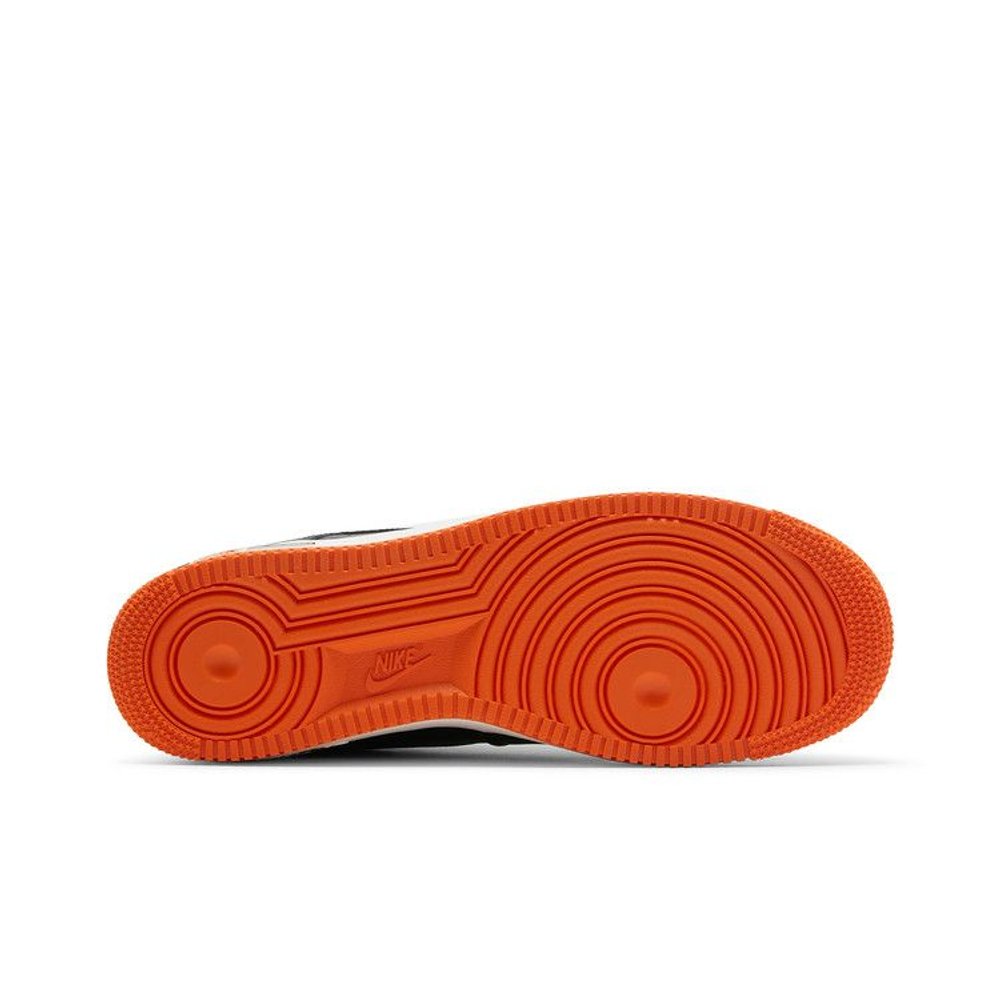 Nike Air Force 1 Low '07 PRM Halloween (2021) – zadní pohled | Purekickz