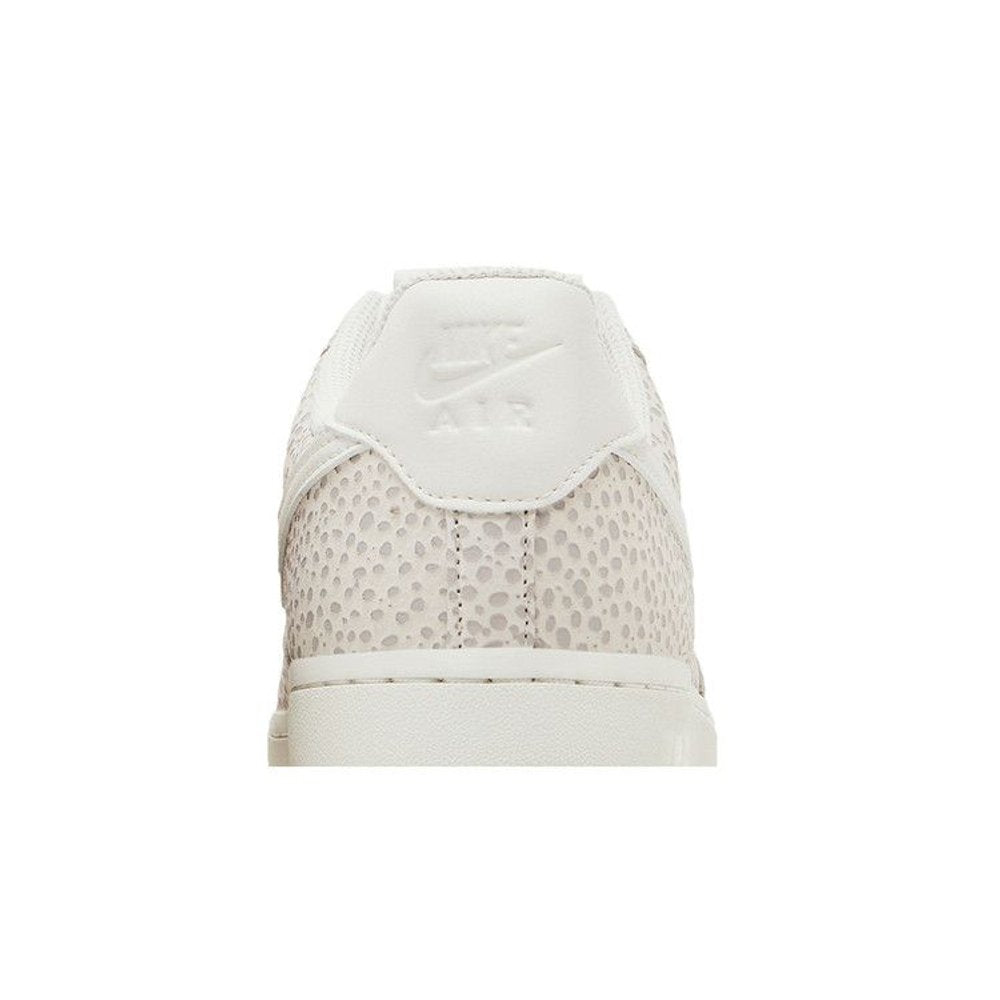 Nike Air Force 1 Low '07 PRM Safari Photon Dust (W) – detail materiálu | Purekickz