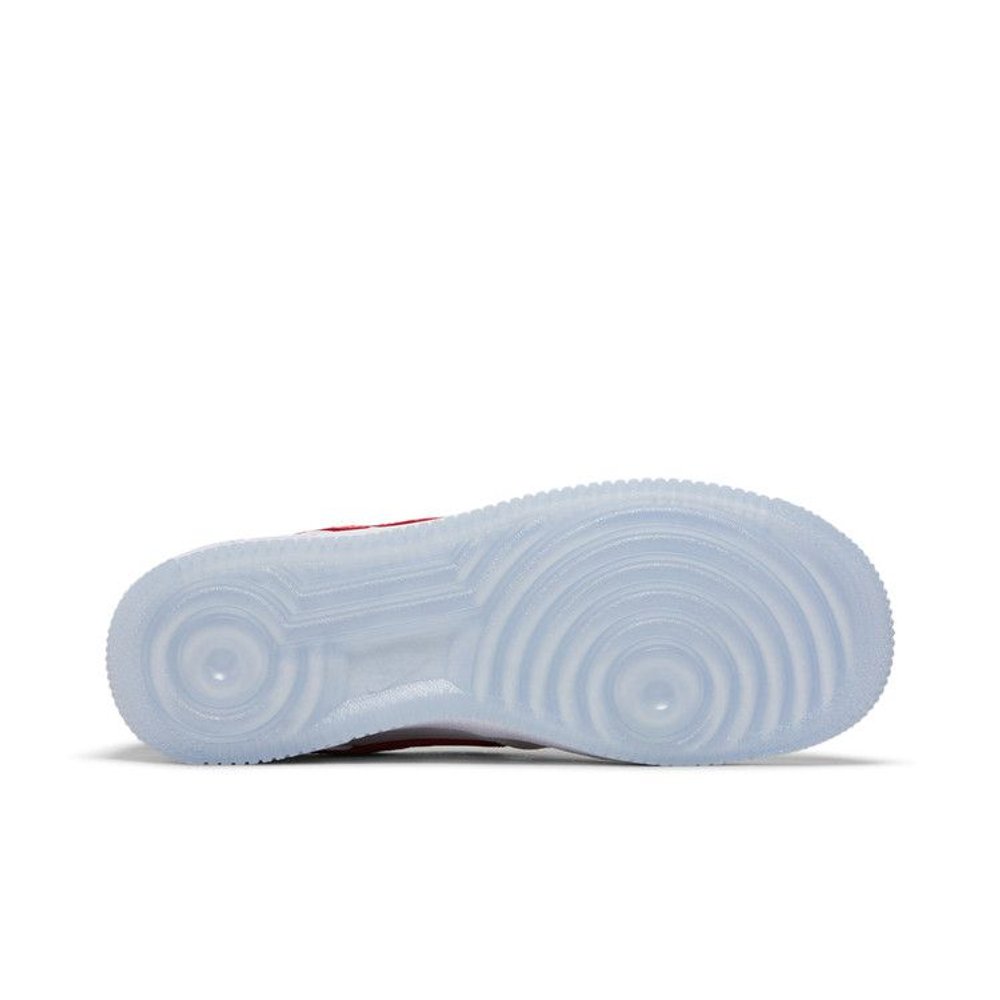 Nike Air Force 1 Low '07 Satin White Varsity Red (W) – zadní pohled | Purekickz