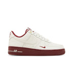 Nike Air Force 1 Low '07 SE 40th Anniversary Edition Sail Team Red (W) – boční pohled | Purekickz