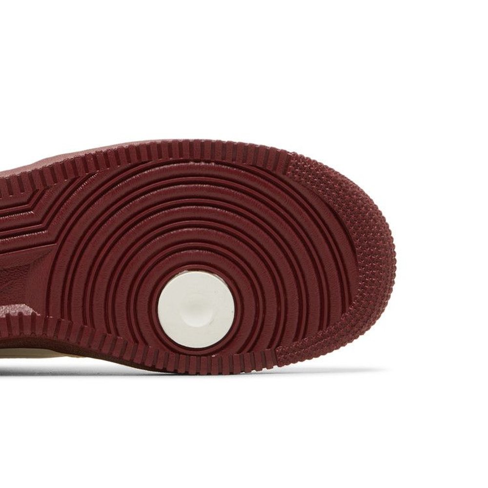Nike Air Force 1 Low '07 SE 40th Anniversary Edition Sail Team Red (W) – pohled shora | Purekickz