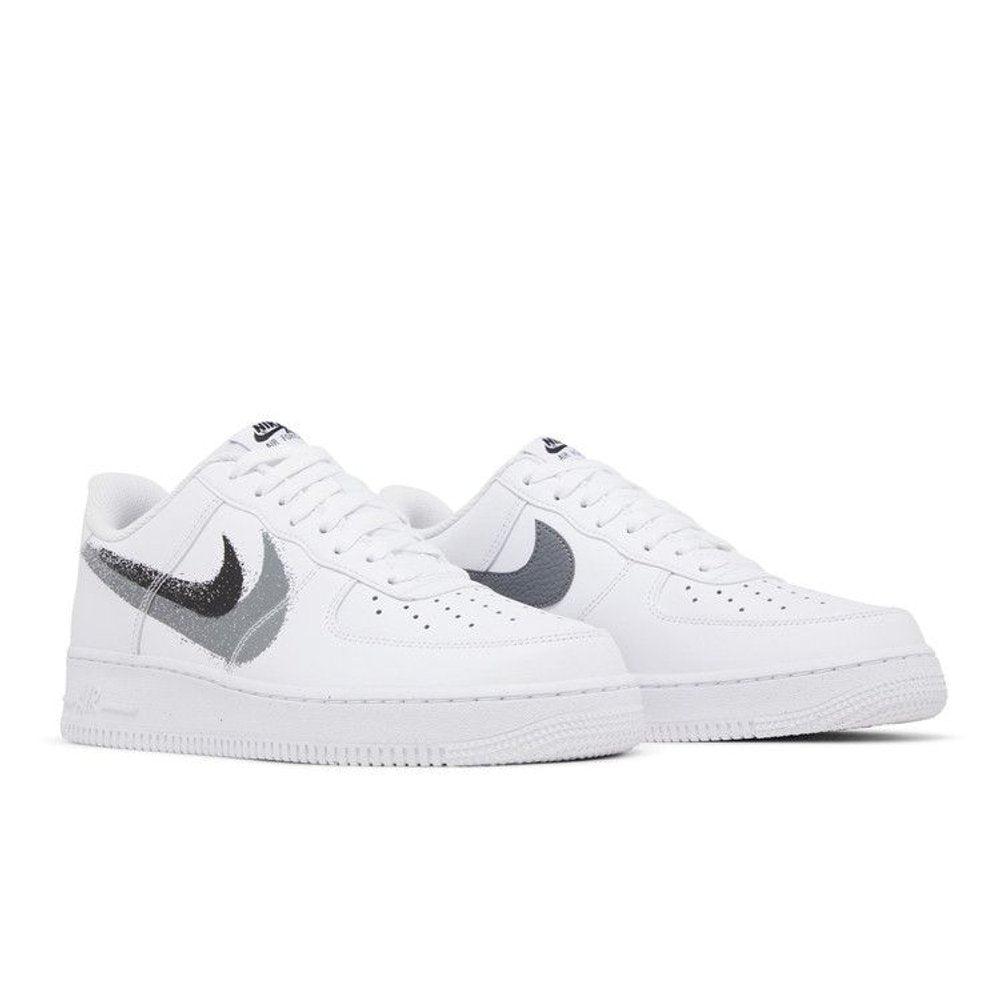Nike Air Force 1 Low '07 Spray Paint Swoosh White Black Grey – lifestyle foto | Purekickz