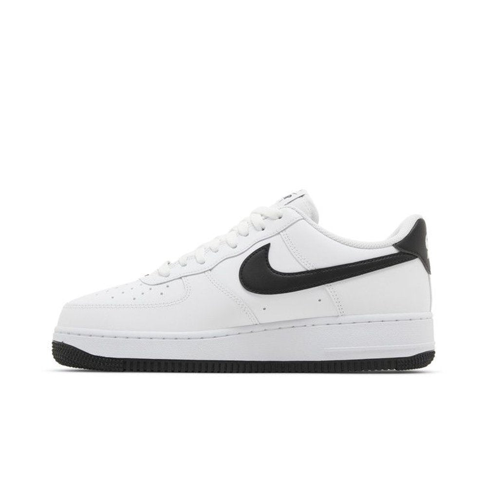 Nike Air Force 1 Low '07 White Black – hlavní pohled | Purekickz