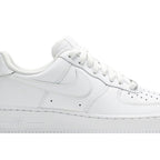 Nike Air Force 1 Low '07 White (W) – boční pohled | Purekickz