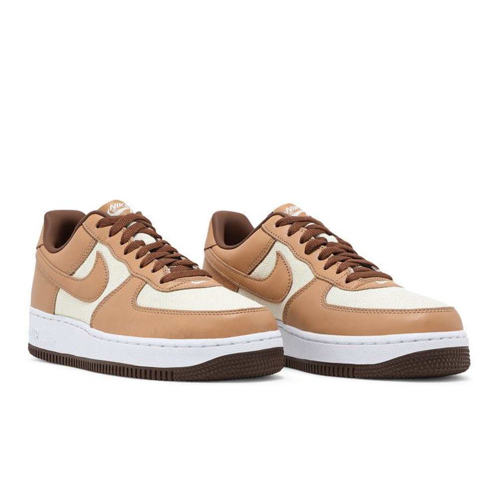 Nike Air Force 1 Low Acorn (2021) – lifestyle foto | Purekickz