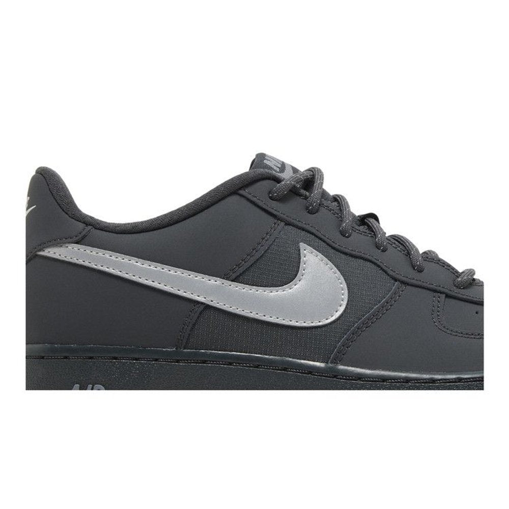 Nike Air Force 1 Low Anthracite Reflective Silver (GS) – detail | Purekickz