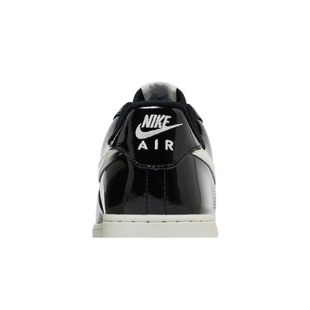 Nike Air Force 1 Low Black Iron Grey Patent – detail materiálu | Purekickz