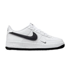 Nike Air Force 1 Low Black White (GS) – boční pohled | Purekickz