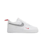 Nike Air Force 1 Low Cut Out Swoosh - White – boční pohled | Purekickz