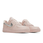 Nike Air Force 1 Low Faux Sherpa Fur – lifestyle foto | Purekickz