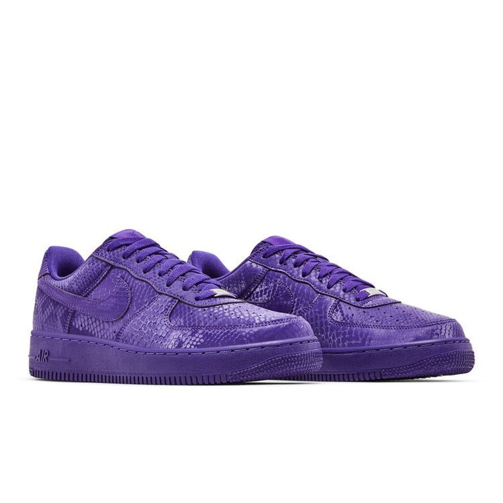 Nike Air Force 1 Low Kobe Bryant Court Purple – lifestyle foto | Purekickz