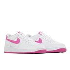 Nike Air Force 1 Low Laser Fuchsia (GS) – lifestyle foto | Purekickz