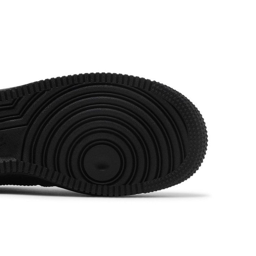 Nike Air Force 1 Low LE Black (GS) – pohled shora | Purekickz
