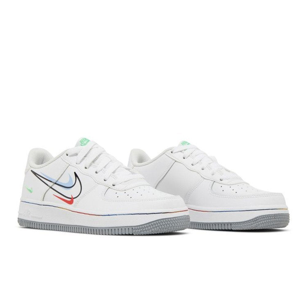 Nike Air Force 1 Low Multi Swoosh (GS) – lifestyle foto | Purekickz
