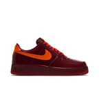 Nike Air Force 1 Low Patent Leather Dark Team Red Safety Orange – boční pohled | Purekickz