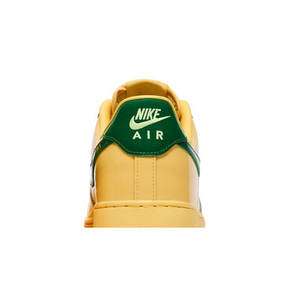 Nike Air Force 1 Low Patent Leather Topaz Gold Pine Green – detail materiálu | Purekickz