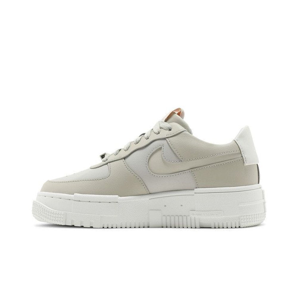 Nike Air Force 1 Low Pixel Stone Bone Summit White (W) – hlavní pohled | Purekickz