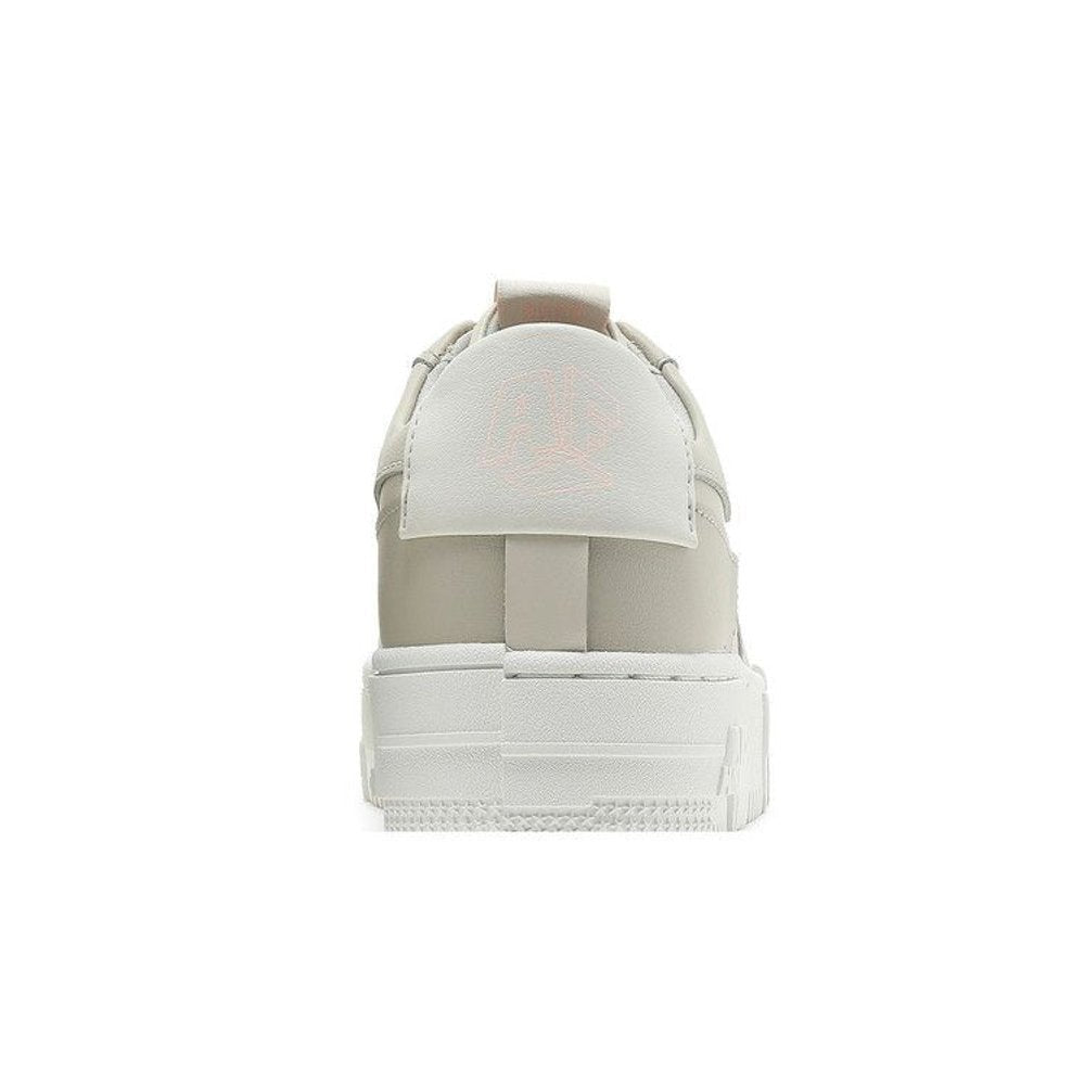 Nike Air Force 1 Low Pixel Stone Bone Summit White (W) – detail materiálu | Purekickz