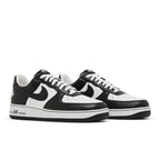 Nike Air Force 1 Low QS Terror Squad Blackout – lifestyle foto | Purekickz