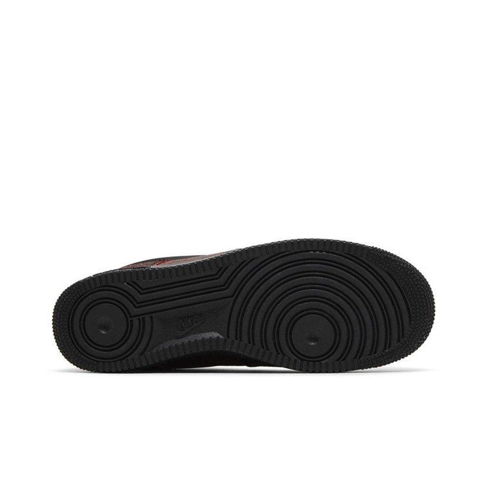 Nike Air Force 1 Low Retro QS Halloween Skull – zadní pohled | Purekickz