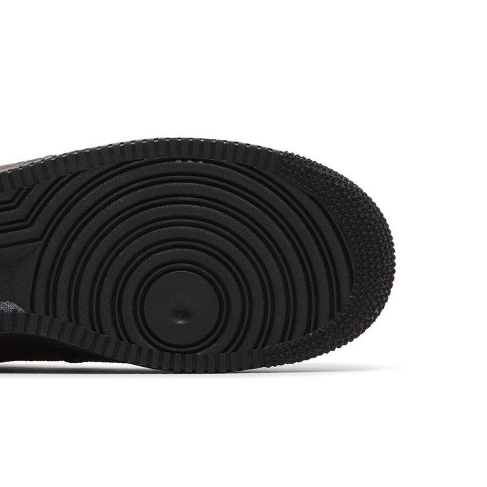 Nike Air Force 1 Low Retro QS Halloween Skull – pohled shora | Purekickz