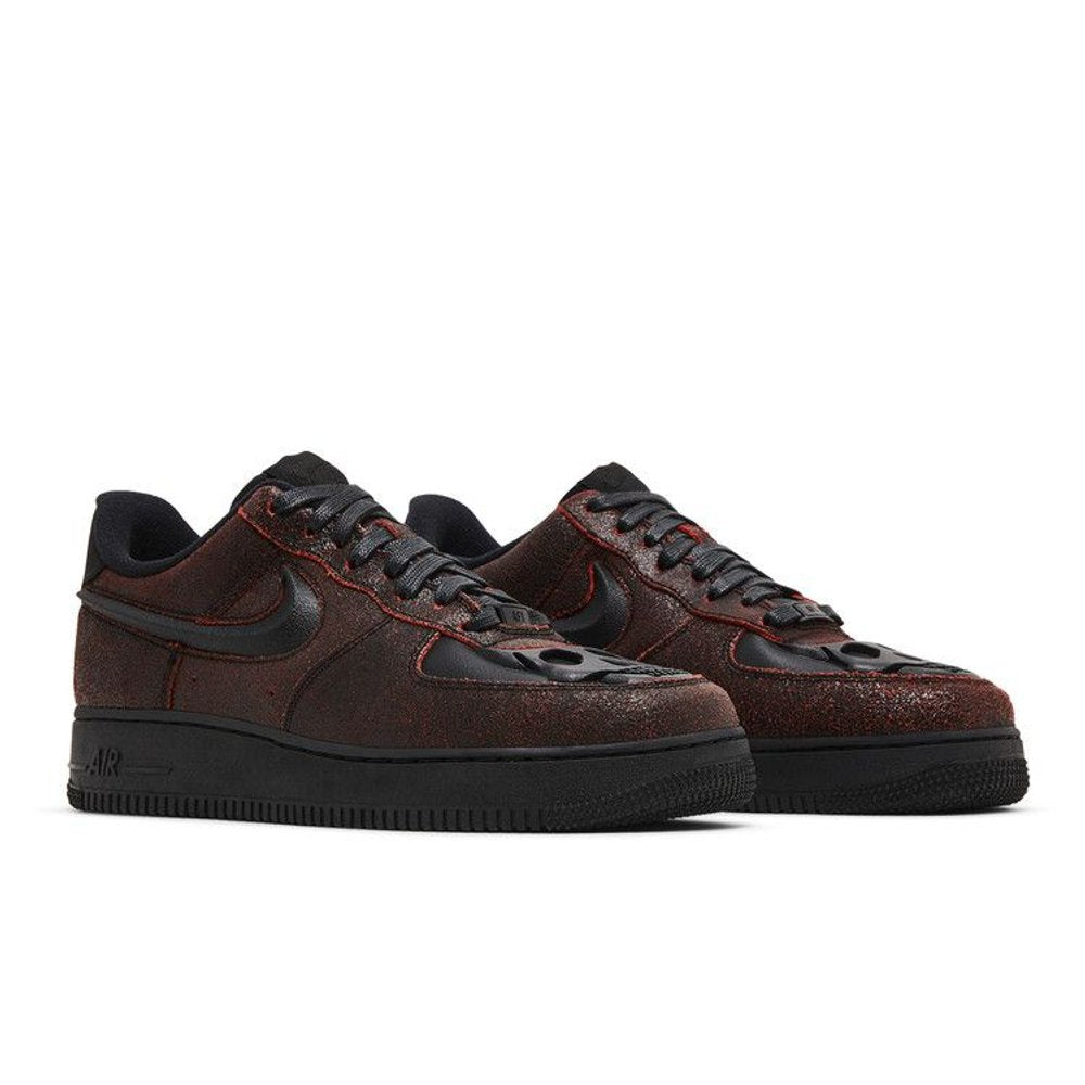 Nike Air Force 1 Low Retro QS Halloween Skull – lifestyle foto | Purekickz