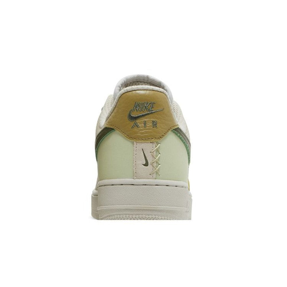 Nike Air Force 1 Low Rough Green (W) – detail materiálu | Purekickz