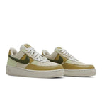 Nike Air Force 1 Low Rough Green (W) – lifestyle foto | Purekickz