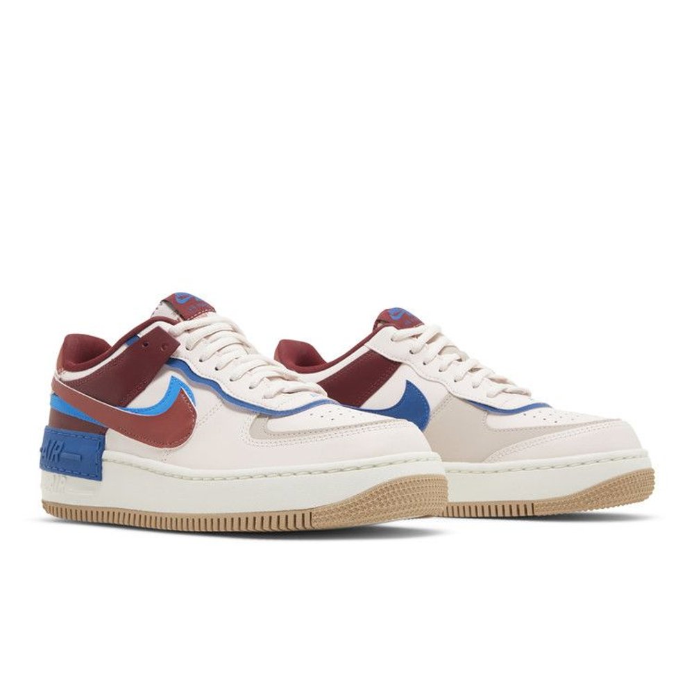 Nike Air Force 1 Low Shadow Light Soft Pink Team Red Blue (W) – lifestyle foto | Purekickz