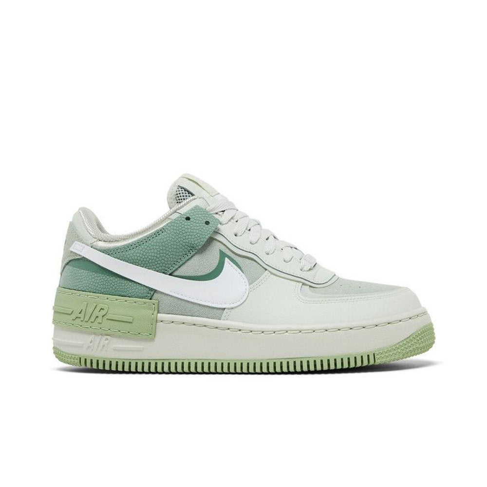 Nike Air Force 1 Low Shadow Spruce Aura (W) – boční pohled | Purekickz