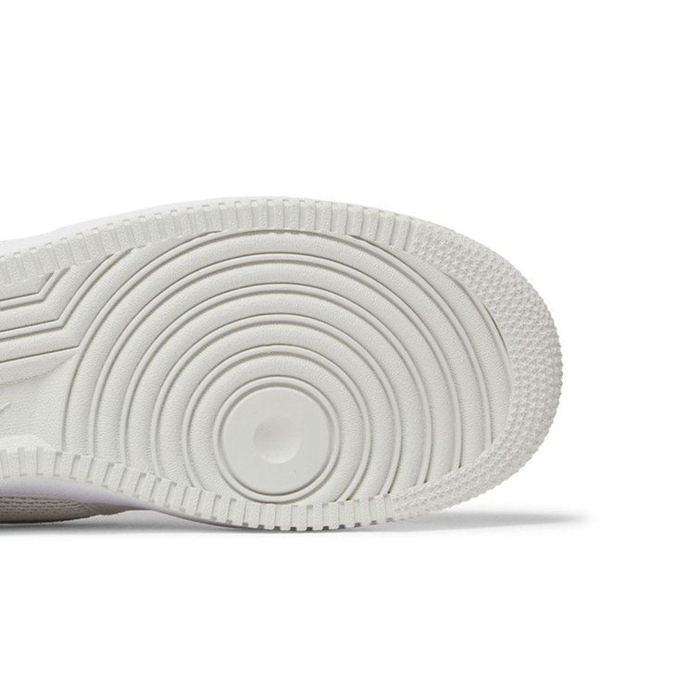 Nike Air Force 1 Low SP Slam Jam White – pohled shora | Purekickz