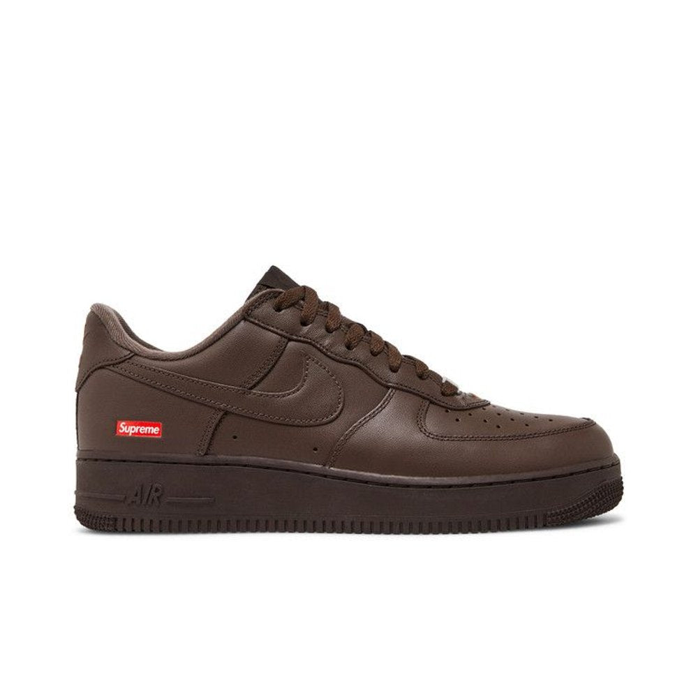 Nike Air Force 1 Low Supreme Brown – boční pohled | Purekickz