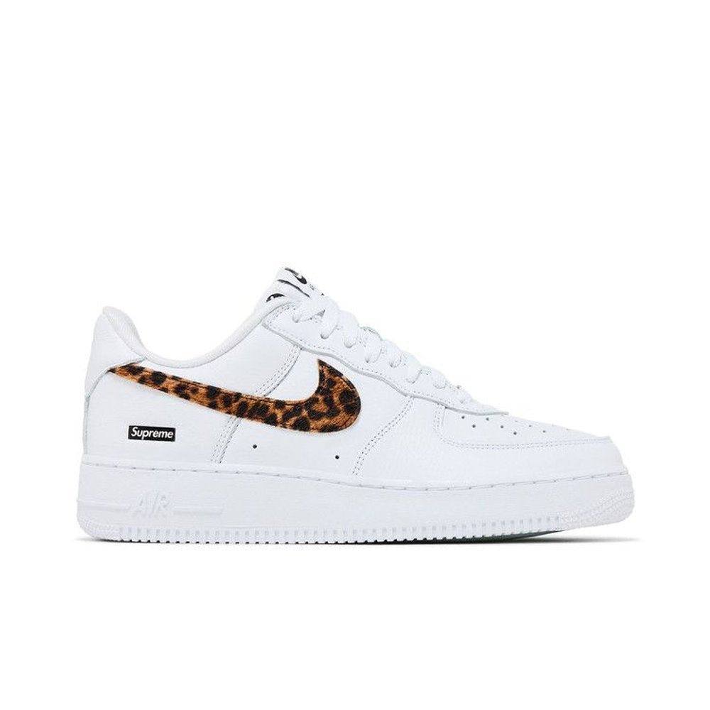Nike Air Force 1 Low Supreme GOODENOUGH – boční pohled | Purekickz