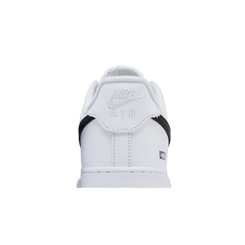 Nike Air Force 1 Low Supreme White Black 2025 – detail materiálu | Purekickz