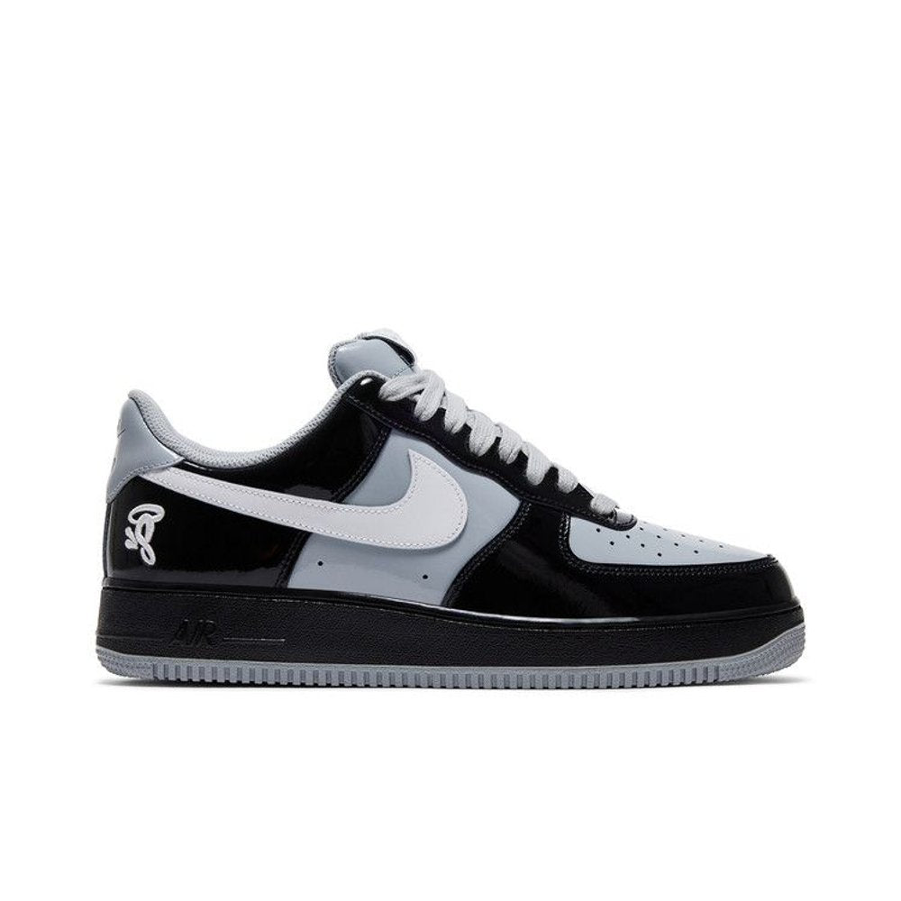 Nike Air Force 1 Low Syna Central Cee Black White Smoke Grey – boční pohled | Purekickz