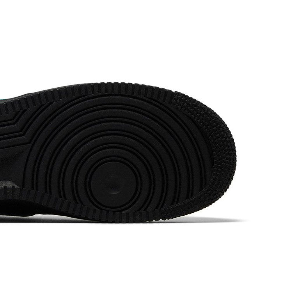Nike Air Force 1 Low Un-Tiffany – pohled shora | Purekickz