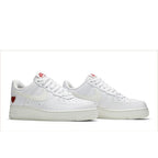 Nike Air Force 1 Low 'Valentine's Day 2021' – lifestyle foto | Purekickz