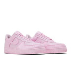 Nike Air Force 1 Low Valentine's Day Pink Foam (2026) (W) – lifestyle foto | Purekickz