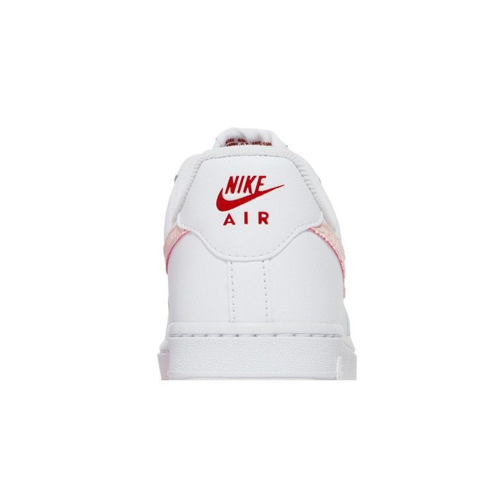 Nike Air Force 1 Low VD Valentine's Day (2022) (Women's) – detail materiálu | Purekickz