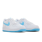 Nike Air Force 1 Low White Aquarius Blue (GS) – lifestyle foto | Purekickz