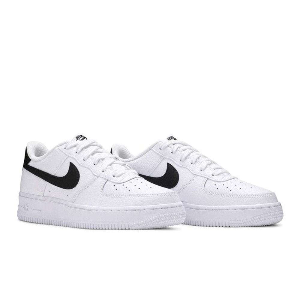 Nike Air Force 1 Low White Black (GS) – lifestyle foto | Purekickz