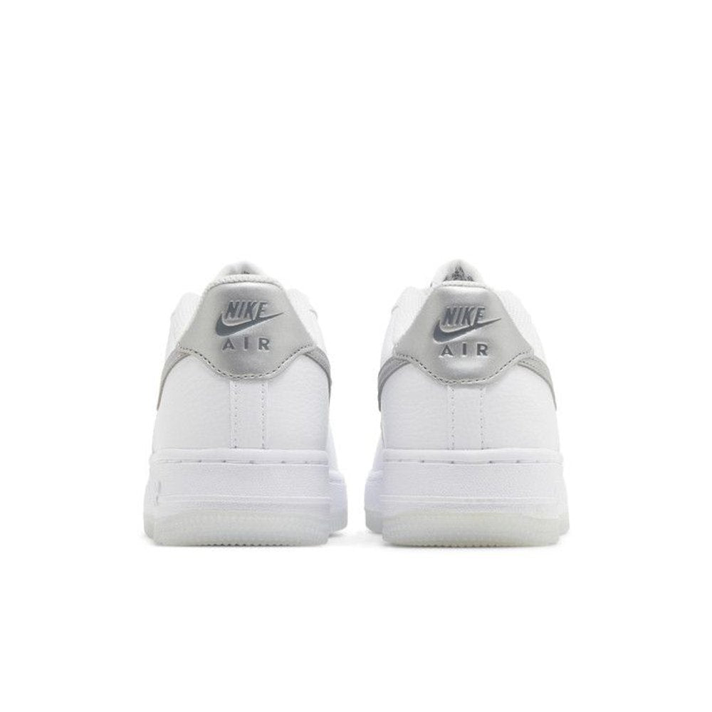 Nike Air Force 1 Low White Football Grey (GS) – podrážka | Purekickz