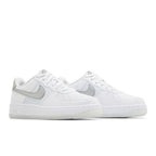 Nike Air Force 1 Low White Football Grey (GS) – lifestyle foto | Purekickz